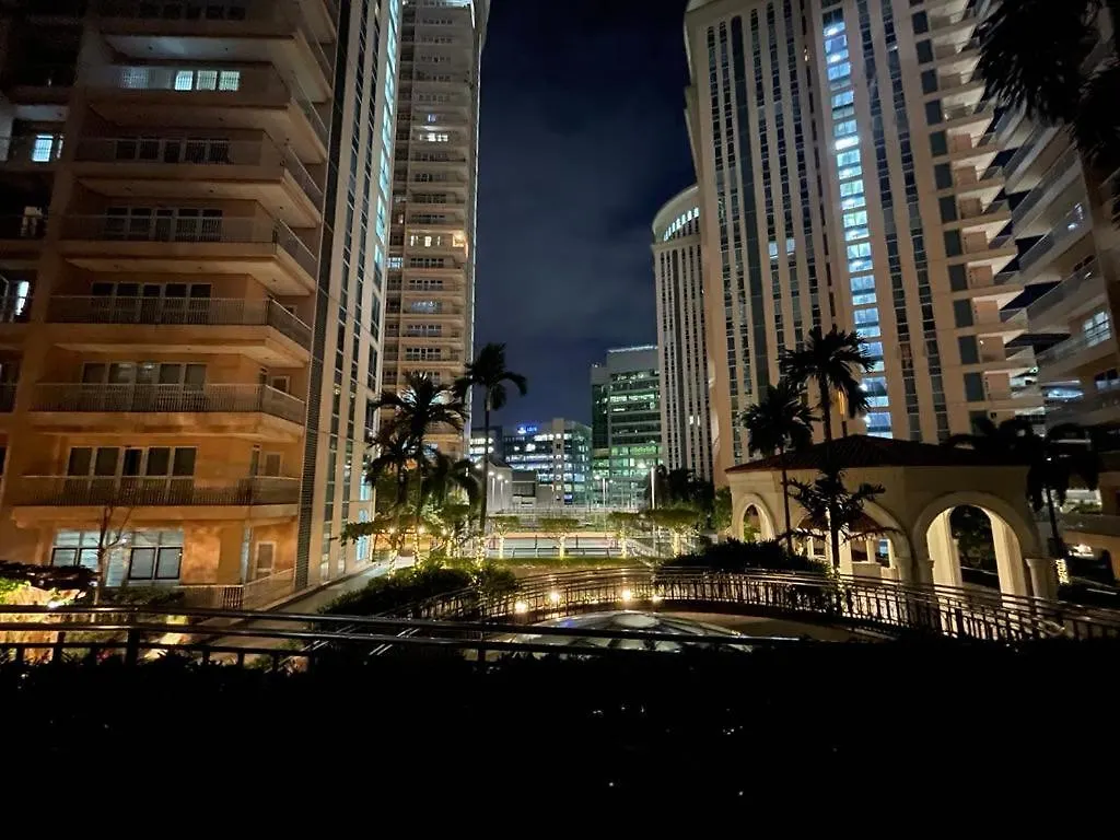 Venice Luxury Residences With Balcony - A Taste Of Venice Italy Manila 0*,  Philippines